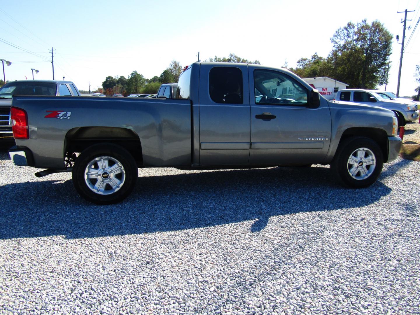 2008 Gray /Gray Chevrolet Silverado 1500 (1GCEK19J88Z) with an 8 Cyl engine, Automatic transmission, located at 15016 S Hwy 231, Midland City, AL, 36350, (334) 983-3001, 31.306210, -85.495277 - Photo#7