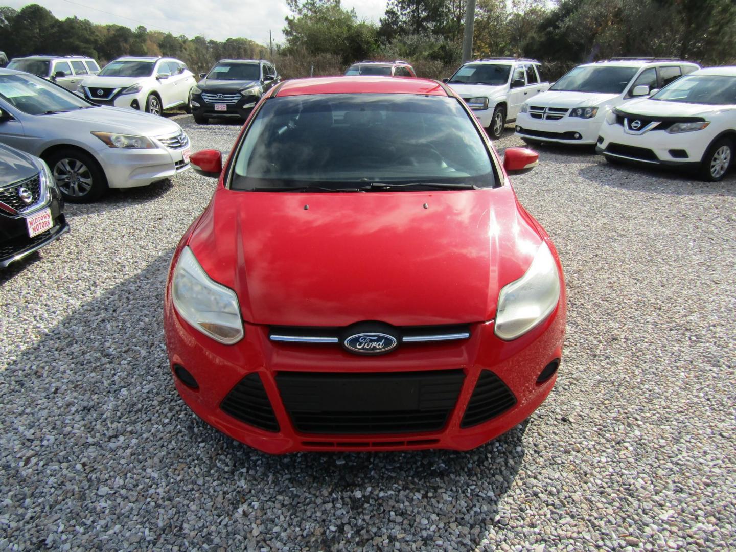 2014 Red Ford Focus (1FADP3F22EL) with an 4 Cyl engine, Automatic transmission, located at 15016 S Hwy 231, Midland City, AL, 36350, (334) 983-3001, 31.306210, -85.495277 - Photo#2