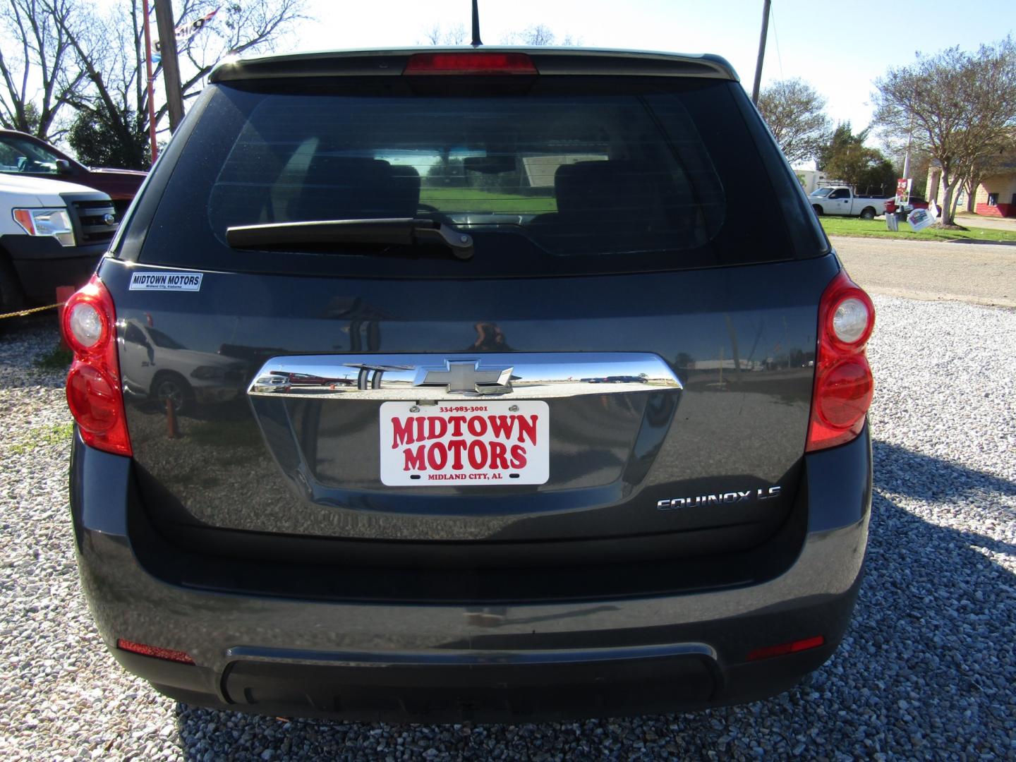 2010 Gray /Grey/Tan Chevrolet Equinox LS FWD (2CNALBEW0A6) with an 4 Cyl engine, Automatic transmission, located at 15016 S Hwy 231, Midland City, AL, 36350, (334) 983-3001, 31.306210, -85.495277 - Photo#4