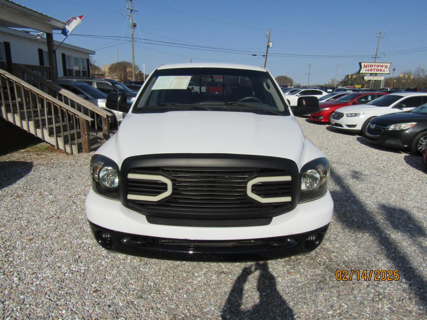 2007 WHITE /GRAY Dodge Ram 2500 Laramie Quad Cab 2WD (3D7KR28C37G) with an 5.9L L6 OHV 24V TURBO DIESEL engine, Automatic transmission, located at 15016 S Hwy 231, Midland City, AL, 36350, (334) 983-3001, 31.306210, -85.495277 - Photo#1