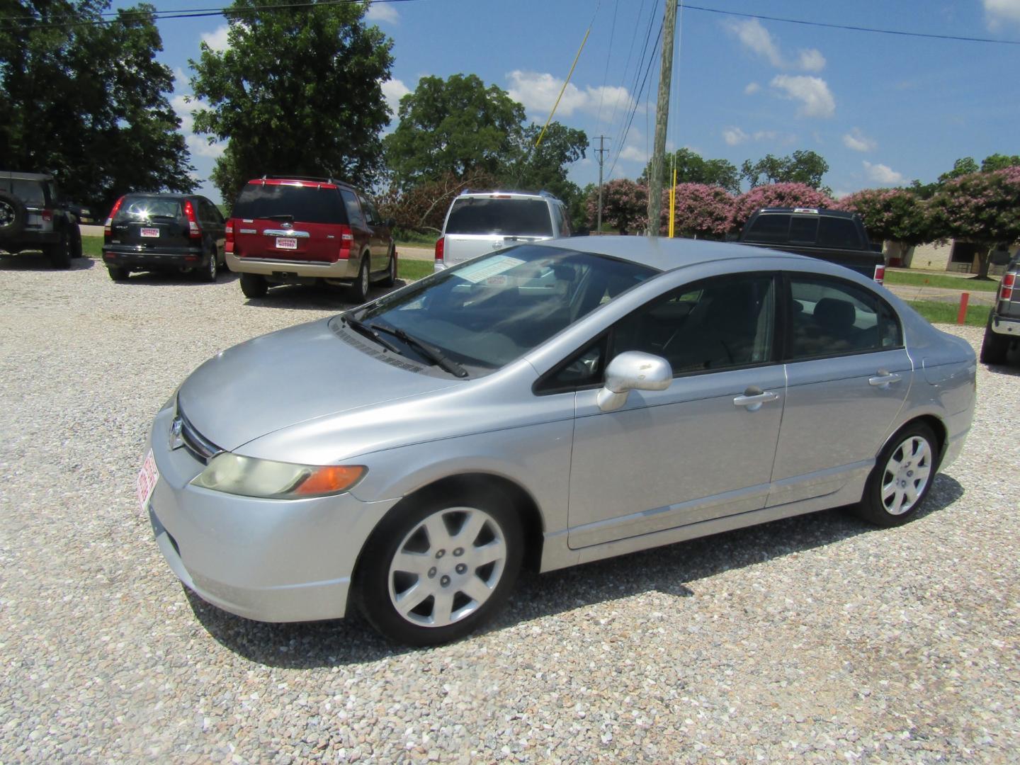 2008 Silver /GRAY Honda Civic LX Sedan AT (2HGFA16578H) with an 1.8L L4 SOHC 16V engine, Automatic transmission, located at 15016 S Hwy 231, Midland City, AL, 36350, (334) 983-3001, 31.306210, -85.495277 - Photo#2