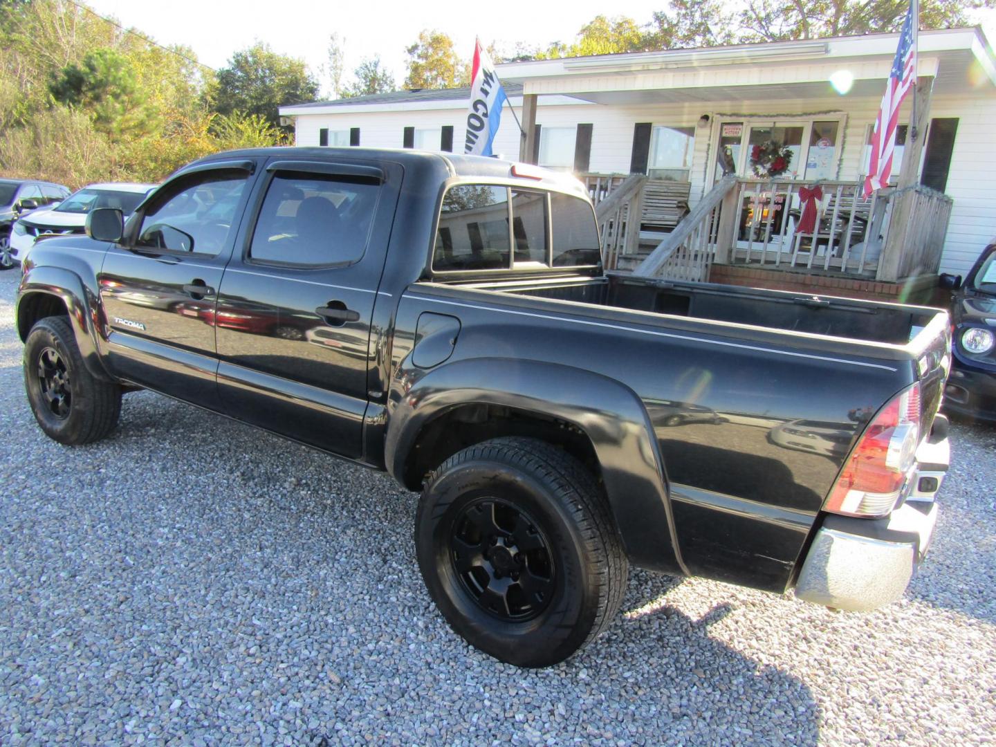 2010 Black /Gray Toyota Tacoma PreRunner Double Cab V6 Auto 2WD (3TMJU4GN1AM) with an 4.0L V6 DOHC 24V engine, Automatic transmission, located at 15016 S Hwy 231, Midland City, AL, 36350, (334) 983-3001, 31.306210, -85.495277 - Photo#7