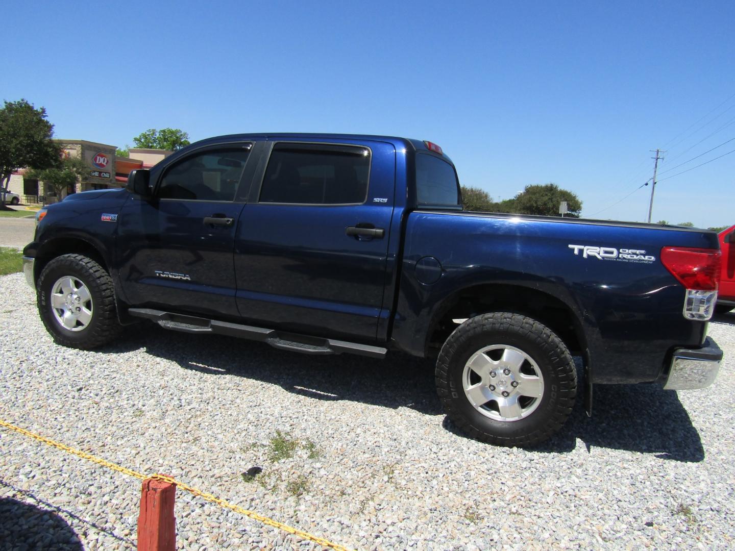 2011 Blue /Gray Toyota Tundra Tundra-Grade CrewMax 5.7L 2WD (5TFEY5F19BX) with an 5.7L V8 DOHC 32V engine, Automatic transmission, located at 15016 S Hwy 231, Midland City, AL, 36350, (334) 983-3001, 31.306210, -85.495277 - Photo#5