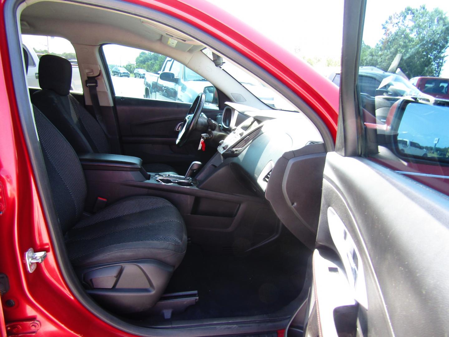 2013 Red /Black Chevrolet Equinox 1LT 2WD (2GNALDEK0D6) with an 2.4L L4 DOHC 16V engine, Automatic transmission, located at 15016 S Hwy 231, Midland City, AL, 36350, (334) 983-3001, 31.306210, -85.495277 - Photo#10