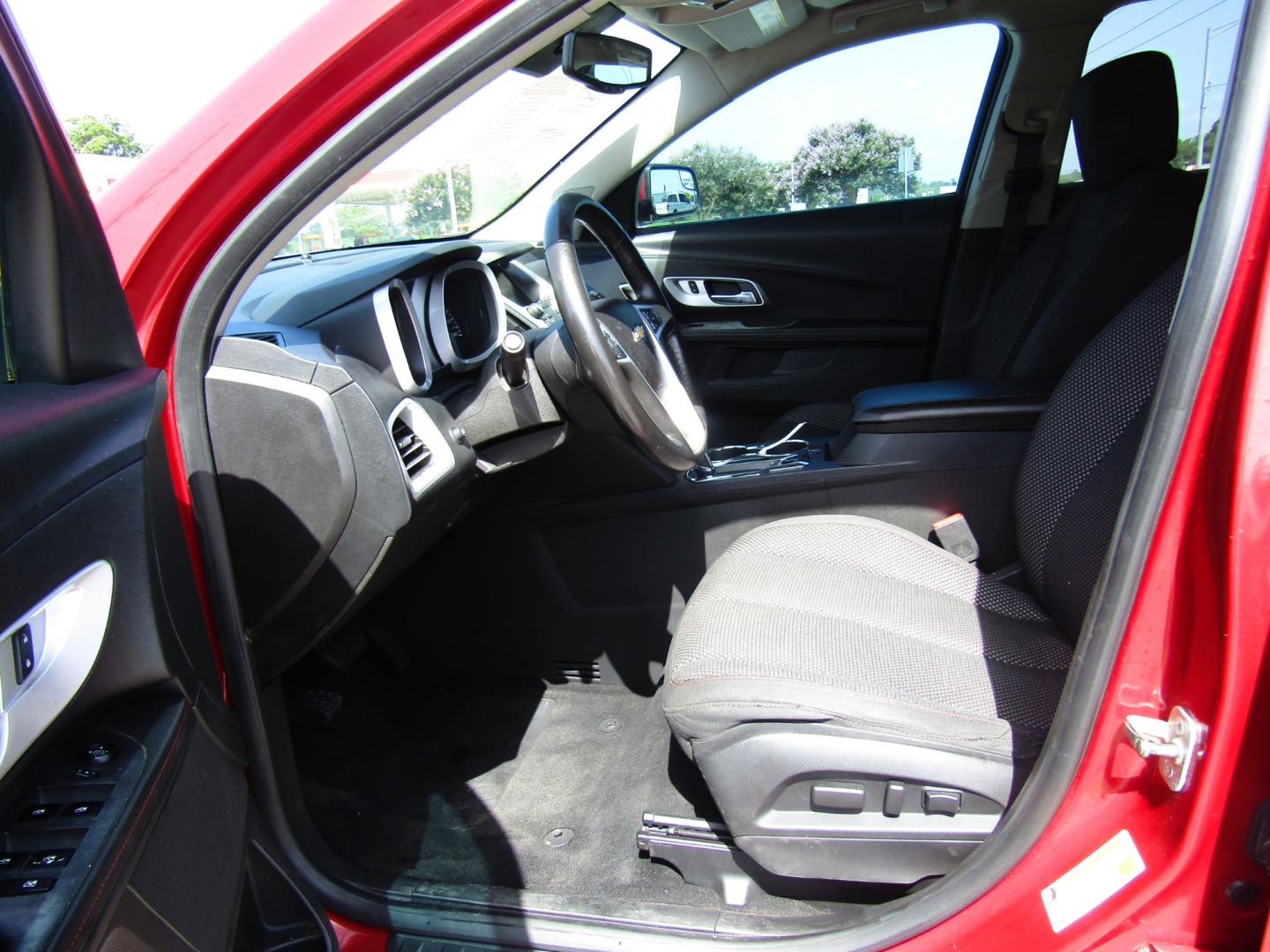 2013 Red /Black Chevrolet Equinox 1LT 2WD (2GNALDEK0D6) with an 2.4L L4 DOHC 16V engine, Automatic transmission, located at 15016 S Hwy 231, Midland City, AL, 36350, (334) 983-3001, 31.306210, -85.495277 - Photo#3