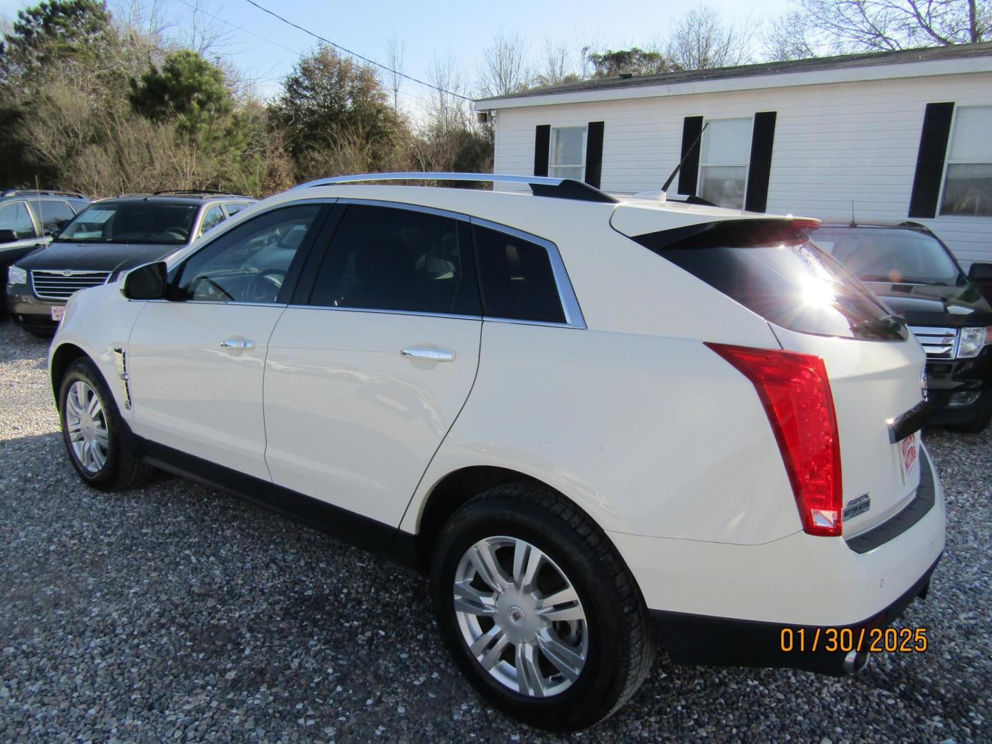 2012 White /Black Cadillac SRX Luxury (3GYFNAE31CS) with an 3.6L V6 DOHC 24V FFV engine, Automatic transmission, located at 15016 S Hwy 231, Midland City, AL, 36350, (334) 983-3001, 31.306210, -85.495277 - Photo#7