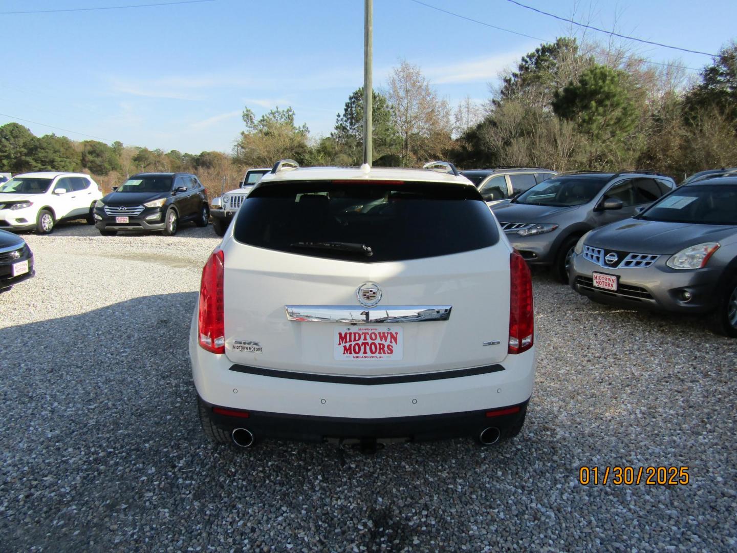 2012 White /Black Cadillac SRX Luxury (3GYFNAE31CS) with an 3.6L V6 DOHC 24V FFV engine, Automatic transmission, located at 15016 S Hwy 231, Midland City, AL, 36350, (334) 983-3001, 31.306210, -85.495277 - Photo#6