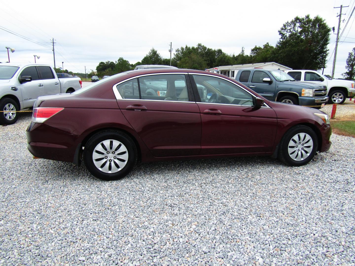 2009 Burgandy /Tan Honda Accord LX Sedan AT (1HGCP263X9A) with an 2.4L L4 DOHC 16V engine, Automatic transmission, located at 15016 S Hwy 231, Midland City, AL, 36350, (334) 983-3001, 31.306210, -85.495277 - Photo#6