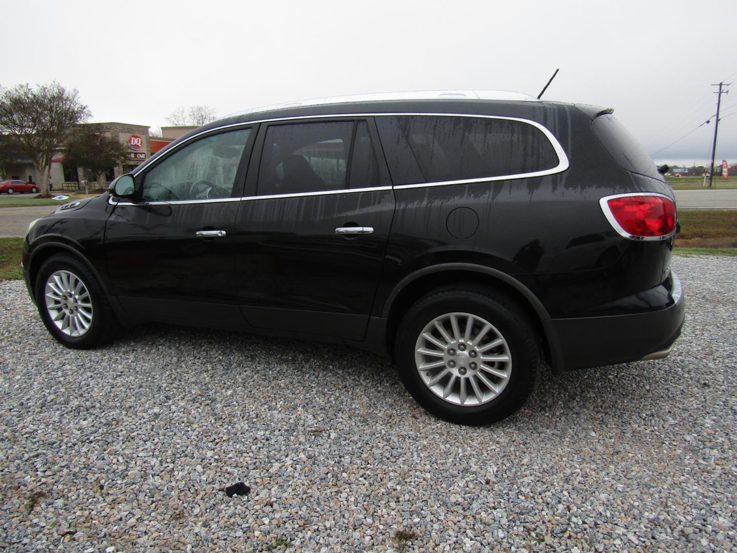 2012 Black /Black Buick Enclave Leather FWD (5GAKRCED1CJ) with an 3.6L V6 DOHC 24V engine, Automatic transmission, located at 15016 S Hwy 231, Midland City, AL, 36350, (334) 983-3001, 31.306210, -85.495277 - Photo#5