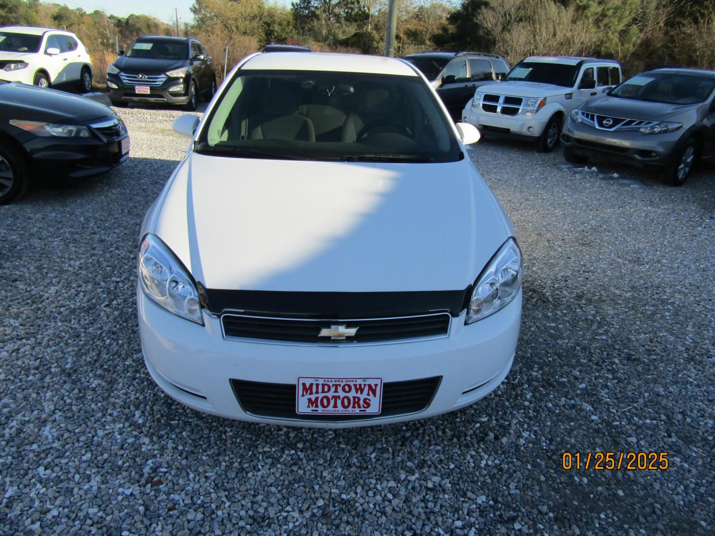 2011 White /Gray Chevrolet Impala LS (2G1WF5EK0B1) with an 3.5L V6 OHV 16V FFV engine, Automatic transmission, located at 15016 S Hwy 231, Midland City, AL, 36350, (334) 983-3001, 31.306210, -85.495277 - Photo#1