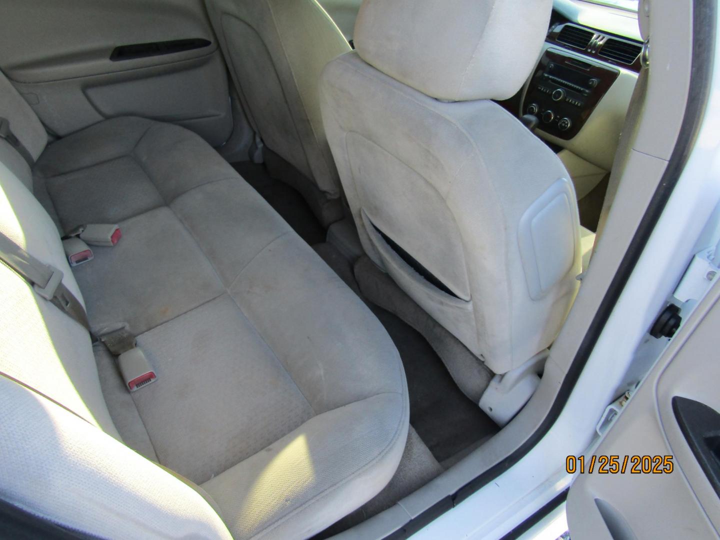 2011 White /Gray Chevrolet Impala LS (2G1WF5EK0B1) with an 3.5L V6 OHV 16V FFV engine, Automatic transmission, located at 15016 S Hwy 231, Midland City, AL, 36350, (334) 983-3001, 31.306210, -85.495277 - Photo#9