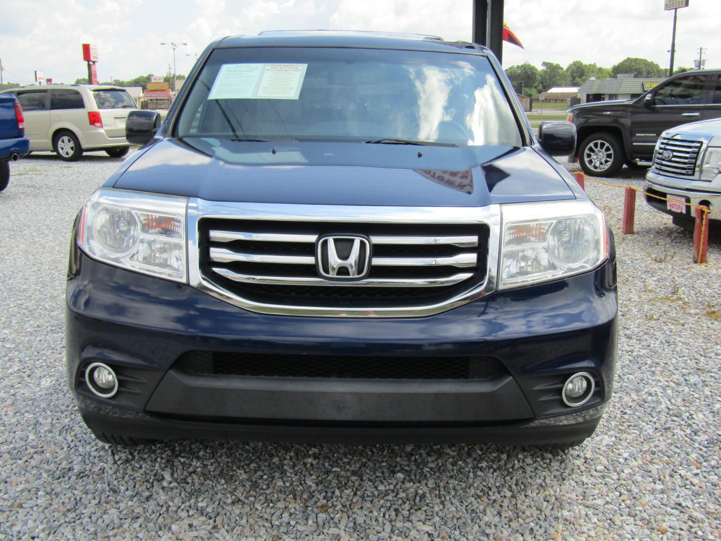 2013 Blue /Gray Honda Pilot EX-L 2WD 5-Spd AT (5FNYF3H54DB) with an 3.5L V6 SOHC 24V engine, Automatic transmission, located at 15016 S Hwy 231, Midland City, AL, 36350, (334) 983-3001, 31.306210, -85.495277 - Photo#1