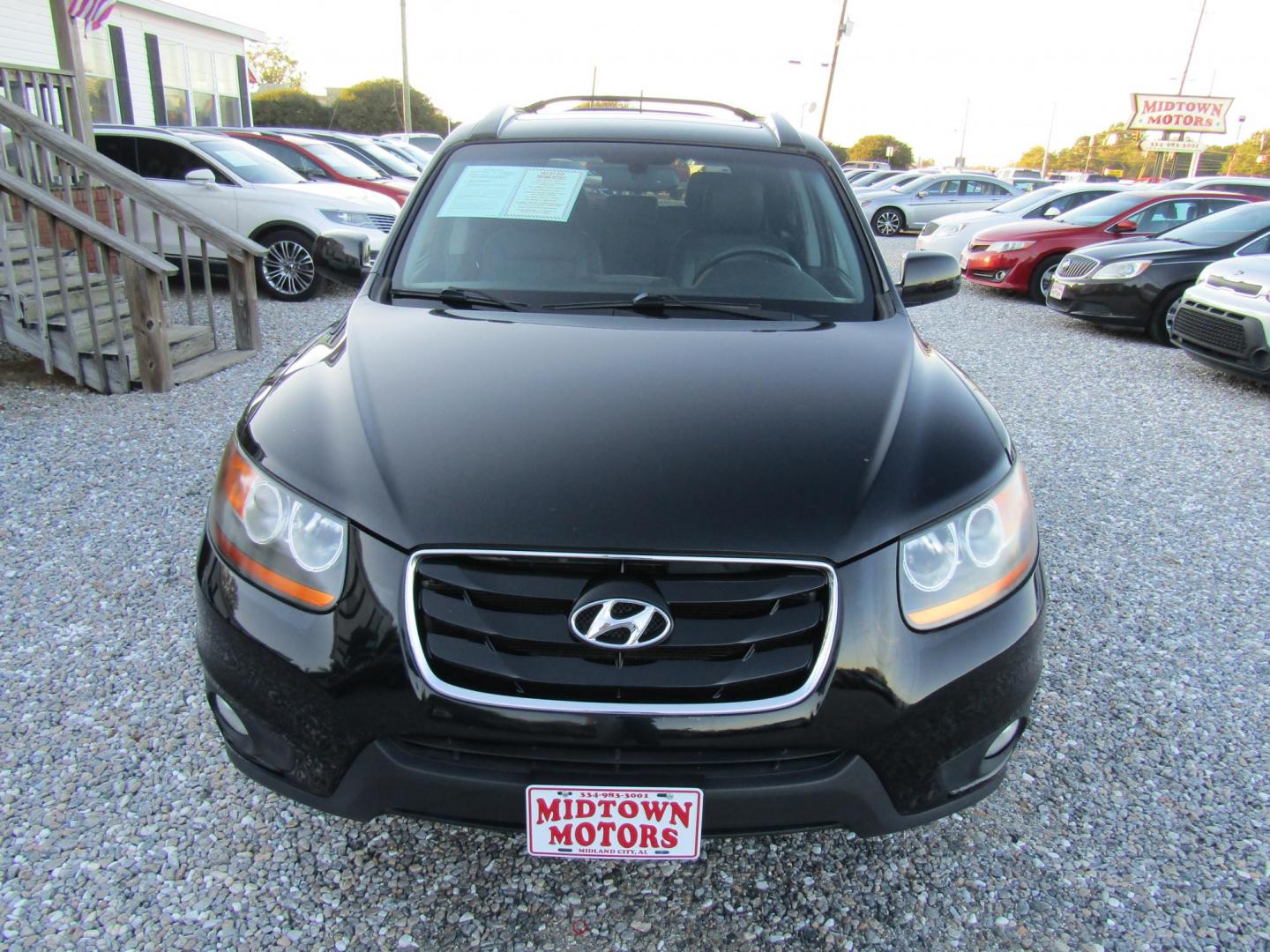 2011 Black /Black Hyundai Santa Fe Limited 3.5 FWD (5XYZK4AG4BG) with an 3.5L V6 DOHC 24V engine, Automatic transmission, located at 15016 S Hwy 231, Midland City, AL, 36350, (334) 983-3001, 31.306210, -85.495277 - Photo#2