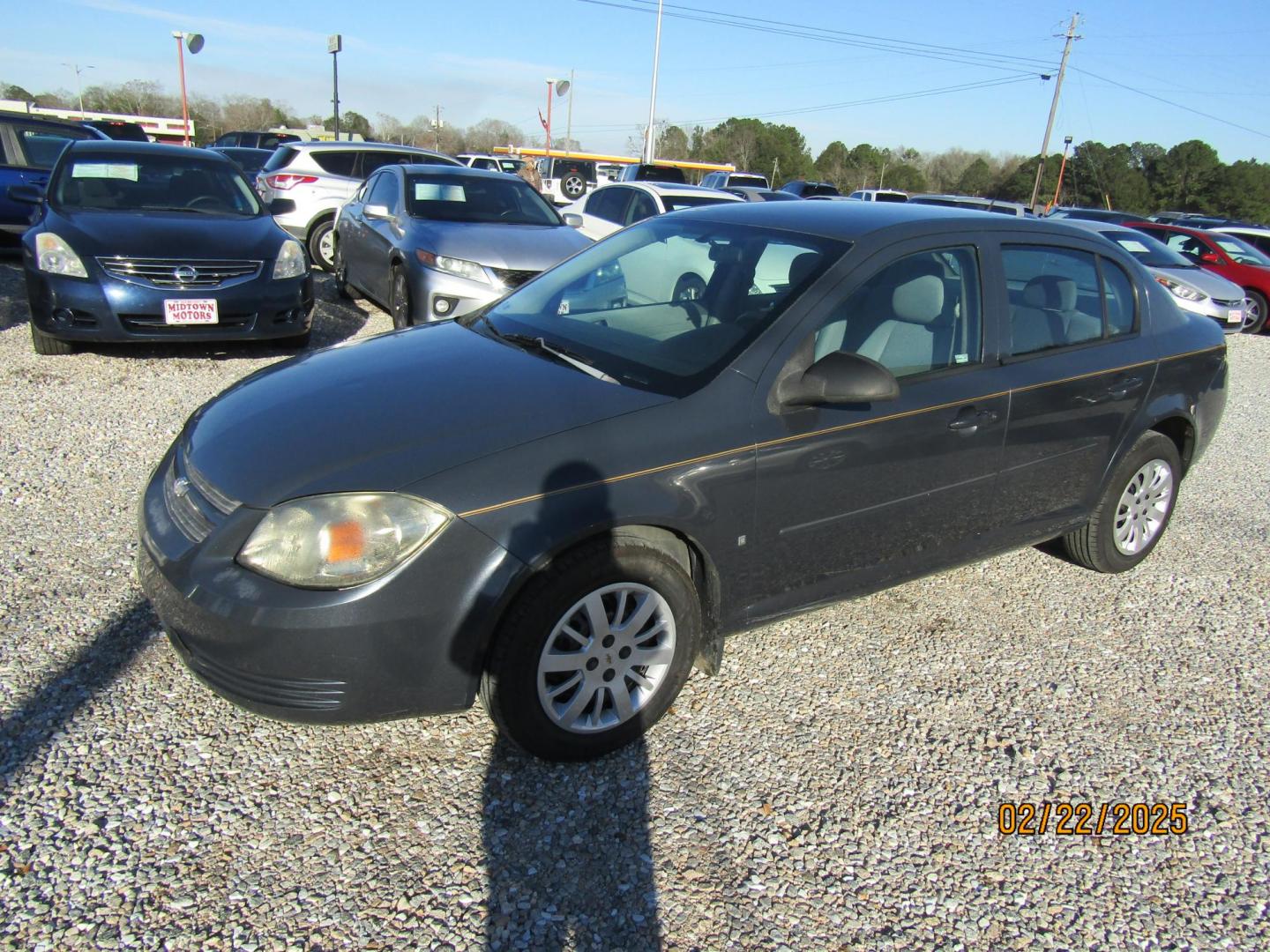 2009 Gray /Gray Chevrolet Cobalt LS Sedan (1G1AS58H297) with an 2.2L L4 DOHC 16V engine, Automatic transmission, located at 15016 S Hwy 231, Midland City, AL, 36350, (334) 983-3001, 31.306210, -85.495277 - Photo#2