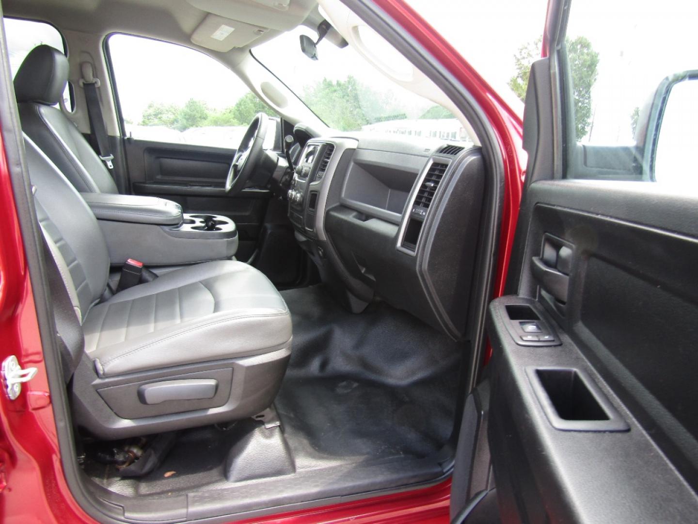 2013 Maroon /Black RAM 1500 Tradesman Quad Cab 2WD (1C6RR6FP3DS) with an 4.7L V8 SOHC 16V engine, Automatic transmission, located at 15016 S Hwy 231, Midland City, AL, 36350, (334) 983-3001, 31.306210, -85.495277 - Photo#9