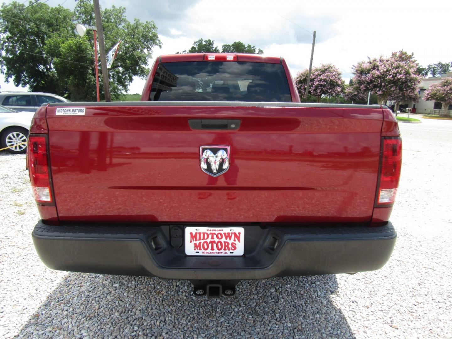 2013 Maroon /Black RAM 1500 Tradesman Quad Cab 2WD (1C6RR6FP3DS) with an 4.7L V8 SOHC 16V engine, Automatic transmission, located at 15016 S Hwy 231, Midland City, AL, 36350, (334) 983-3001, 31.306210, -85.495277 - Photo#6