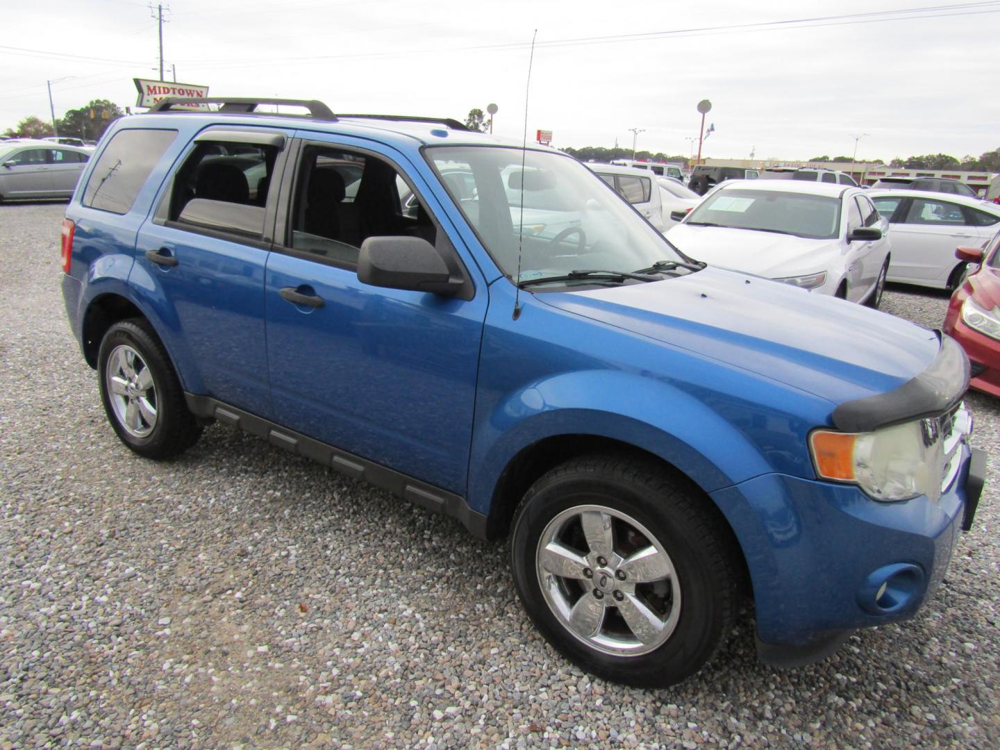 2012 Blue Ford Escape XLT FWD (1FMCU0DG0CK) with an 3.0L V6 DOHC 24V engine, Automatic transmission, located at 15016 S Hwy 231, Midland City, AL, 36350, (334) 983-3001, 31.306210, -85.495277 - Photo#0