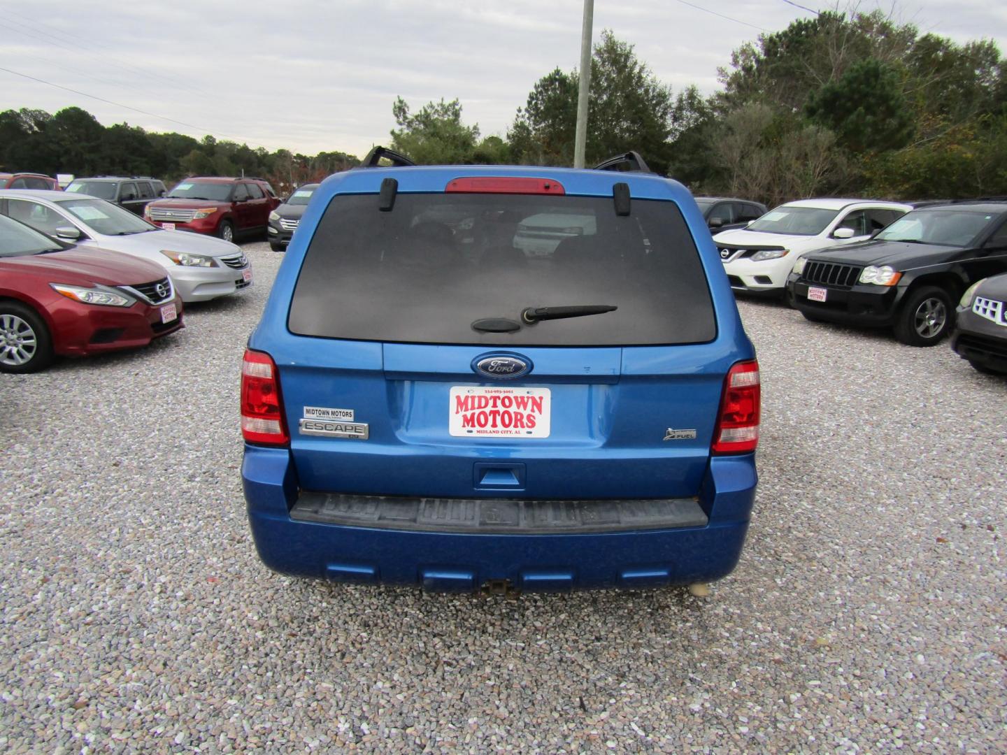 2012 Blue Ford Escape XLT FWD (1FMCU0DG0CK) with an 3.0L V6 DOHC 24V engine, Automatic transmission, located at 15016 S Hwy 231, Midland City, AL, 36350, (334) 983-3001, 31.306210, -85.495277 - Photo#8