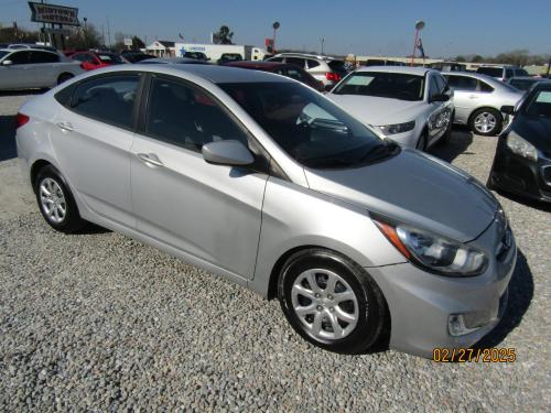 2013 Hyundai Accent 