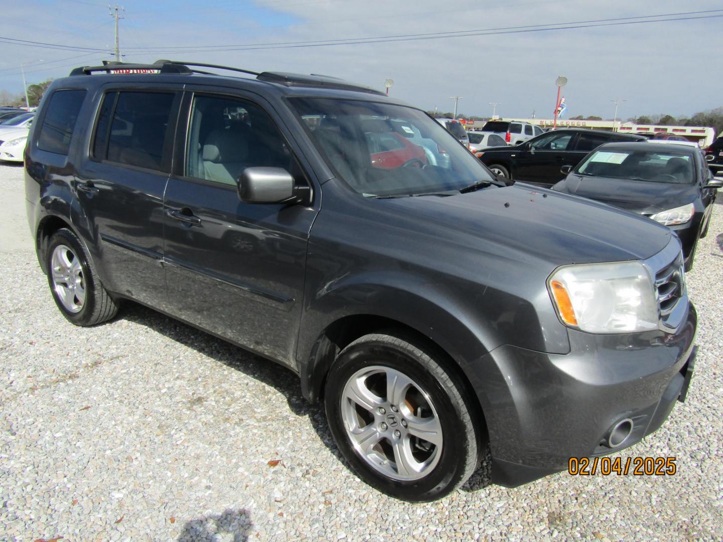 2013 Gray Honda Pilot EX-L 2WD 5-Spd AT (5FNYF3H57DB) with an 3.5L V6 SOHC 24V engine, Automatic transmission, located at 15016 S Hwy 231, Midland City, AL, 36350, (334) 983-3001, 31.306210, -85.495277 - Photo#0