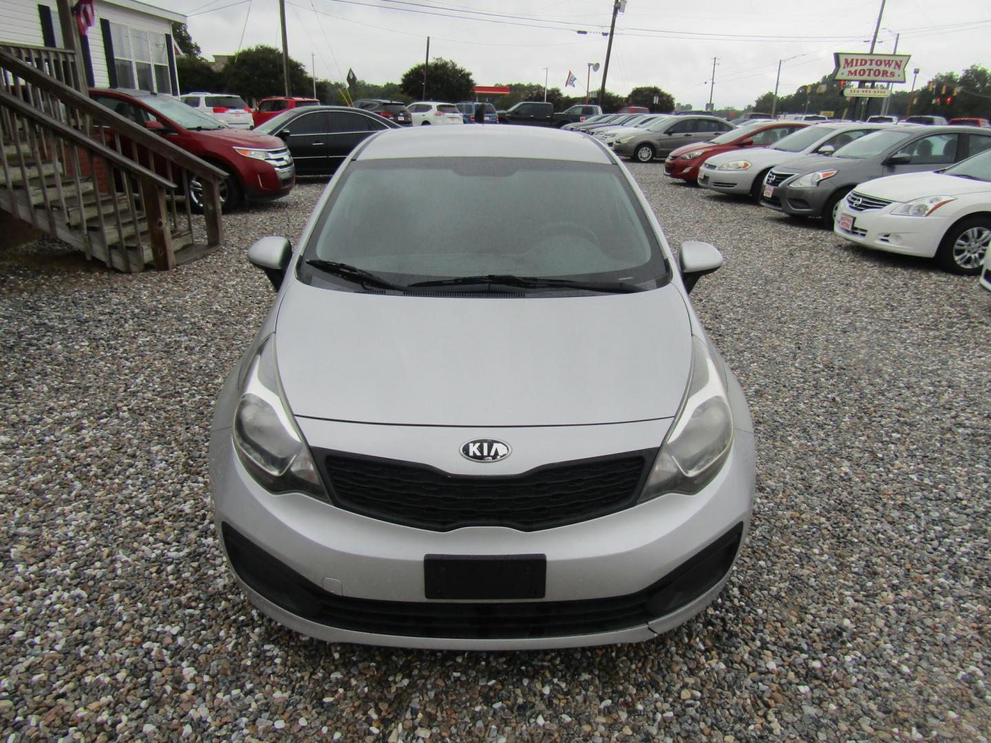 2014 Silver Kia Rio LX (KNADM4A31E6) with an 1.6L L4 DOHC 16V engine, Automatic transmission, located at 15016 S Hwy 231, Midland City, AL, 36350, (334) 983-3001, 31.306210, -85.495277 - Photo#1