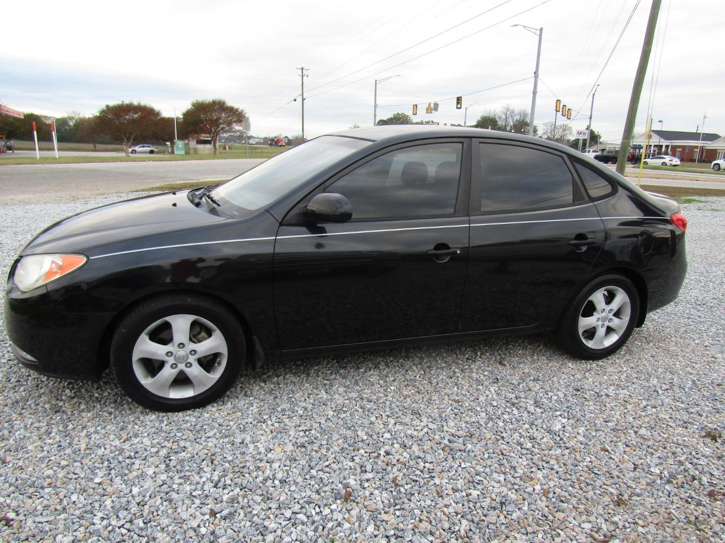 2008 Black Hyundai Elantra GLS (KMHDU46D38U) with an 2.0L L4 DOHC 16V engine, Automatic transmission, located at 15016 S Hwy 231, Midland City, AL, 36350, (334) 983-3001, 31.306210, -85.495277 - Photo#2