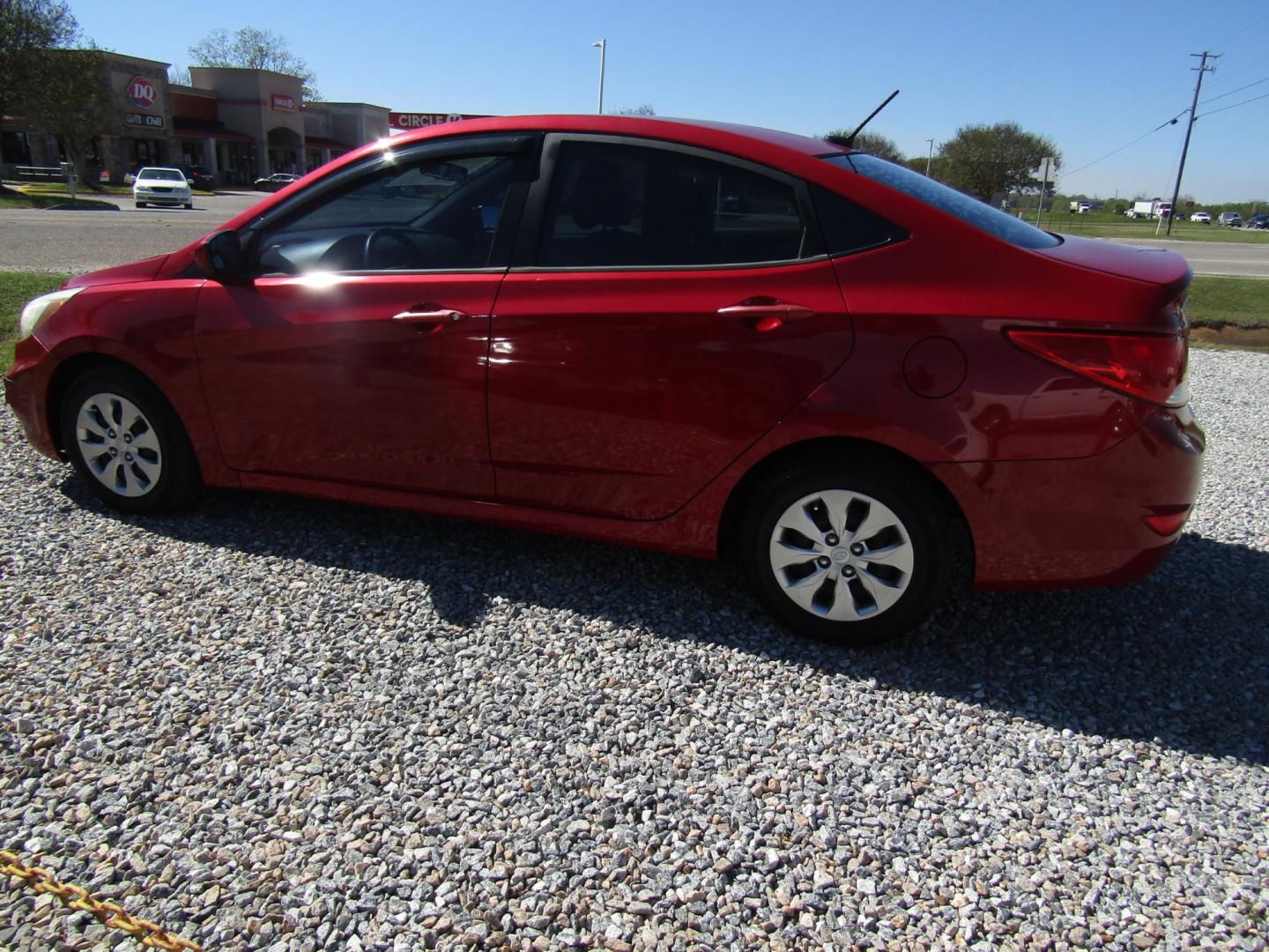 2015 Red /Gray Hyundai Accent GLS 4-Door 6A (KMHCT4AE0FU) with an 1.6L L4 DOHC 16V engine, Automatic transmission, located at 15016 S Hwy 231, Midland City, AL, 36350, (334) 983-3001, 31.306210, -85.495277 - Photo#5