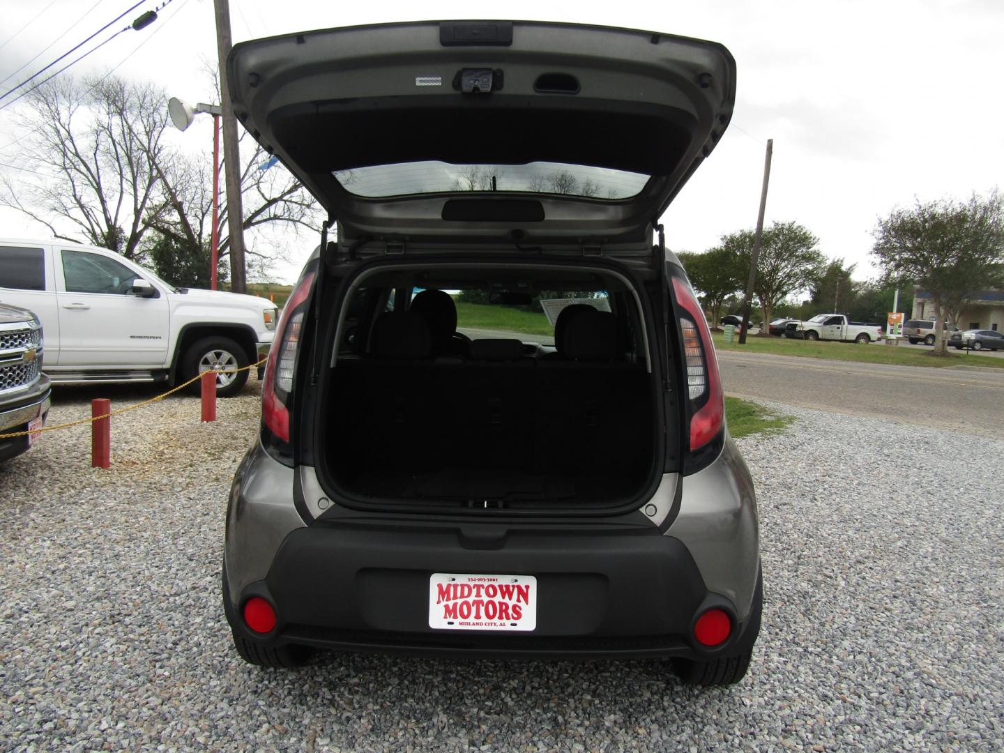 2015 Gray /Black Kia Soul Base (KNDJN2A24F7) with an 1.6L L4 DOHC 16V engine, Automatic transmission, located at 15016 S Hwy 231, Midland City, AL, 36350, (334) 983-3001, 31.306210, -85.495277 - Photo#7