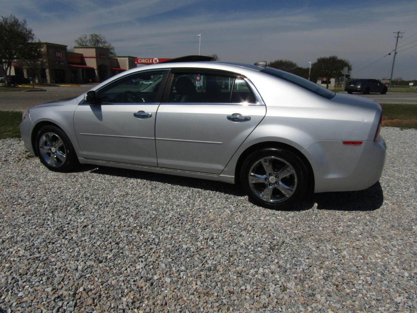 2012 Silver Chevrolet Malibu 2LT (1G1ZD5E06CF) with an 2.4L L4 DOHC 16V engine, Automatic transmission, located at 15016 S Hwy 231, Midland City, AL, 36350, (334) 983-3001, 31.306210, -85.495277 - Photo#5