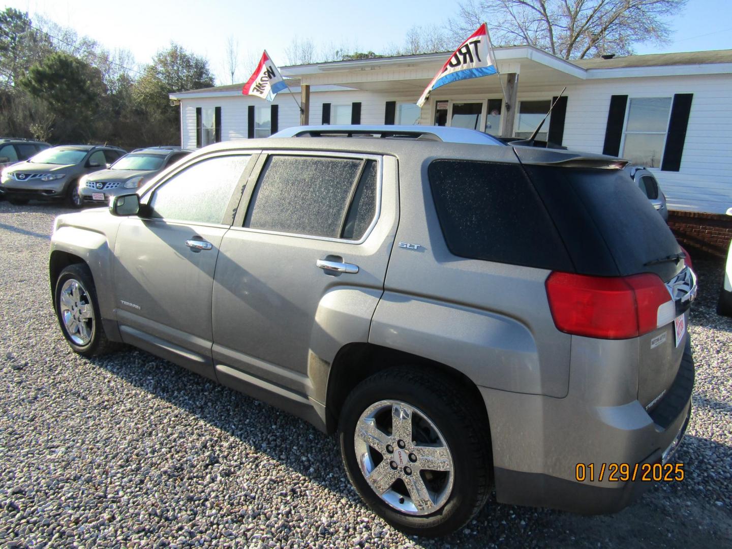 2012 BRONZE GMC Terrain SLT2 FWD (2GKALWEK9C6) with an 2.4L L4 DOHC 16V engine, Automatic transmission, located at 15016 S Hwy 231, Midland City, AL, 36350, (334) 983-3001, 31.306210, -85.495277 - Photo#5