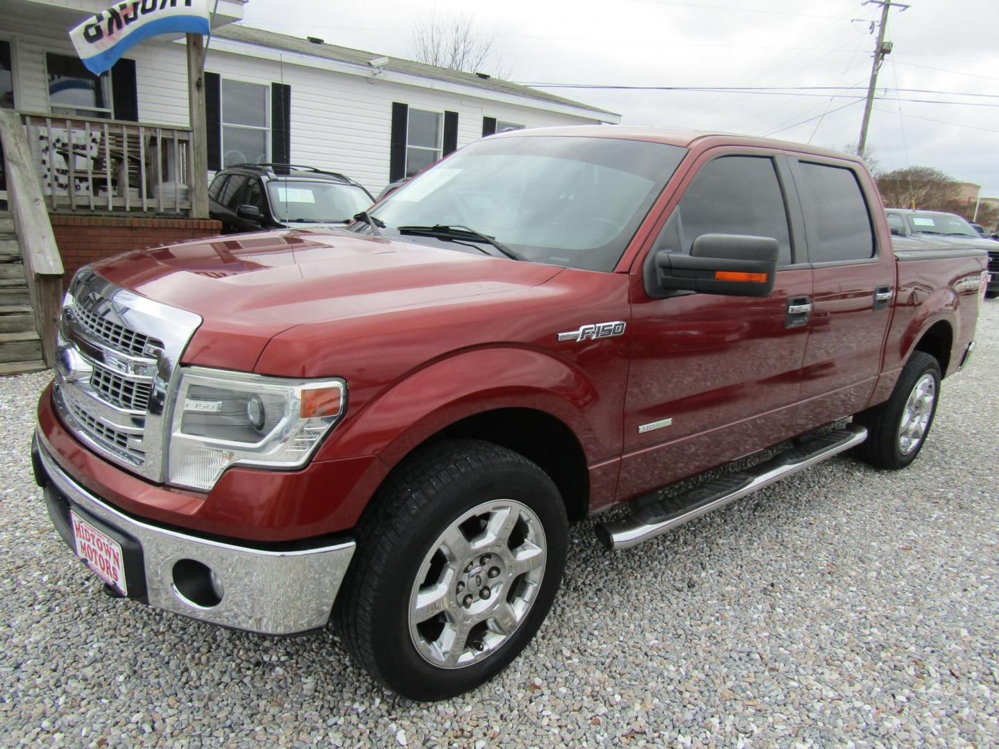 2014 Maroon Ford F-150 FX4 SuperCrew 5.5-ft. Bed 4WD (1FTFW1ET6EK) with an 3.5L V6 TURBO engine, Automatic transmission, located at 15016 S Hwy 231, Midland City, AL, 36350, (334) 983-3001, 31.306210, -85.495277 - Photo#2