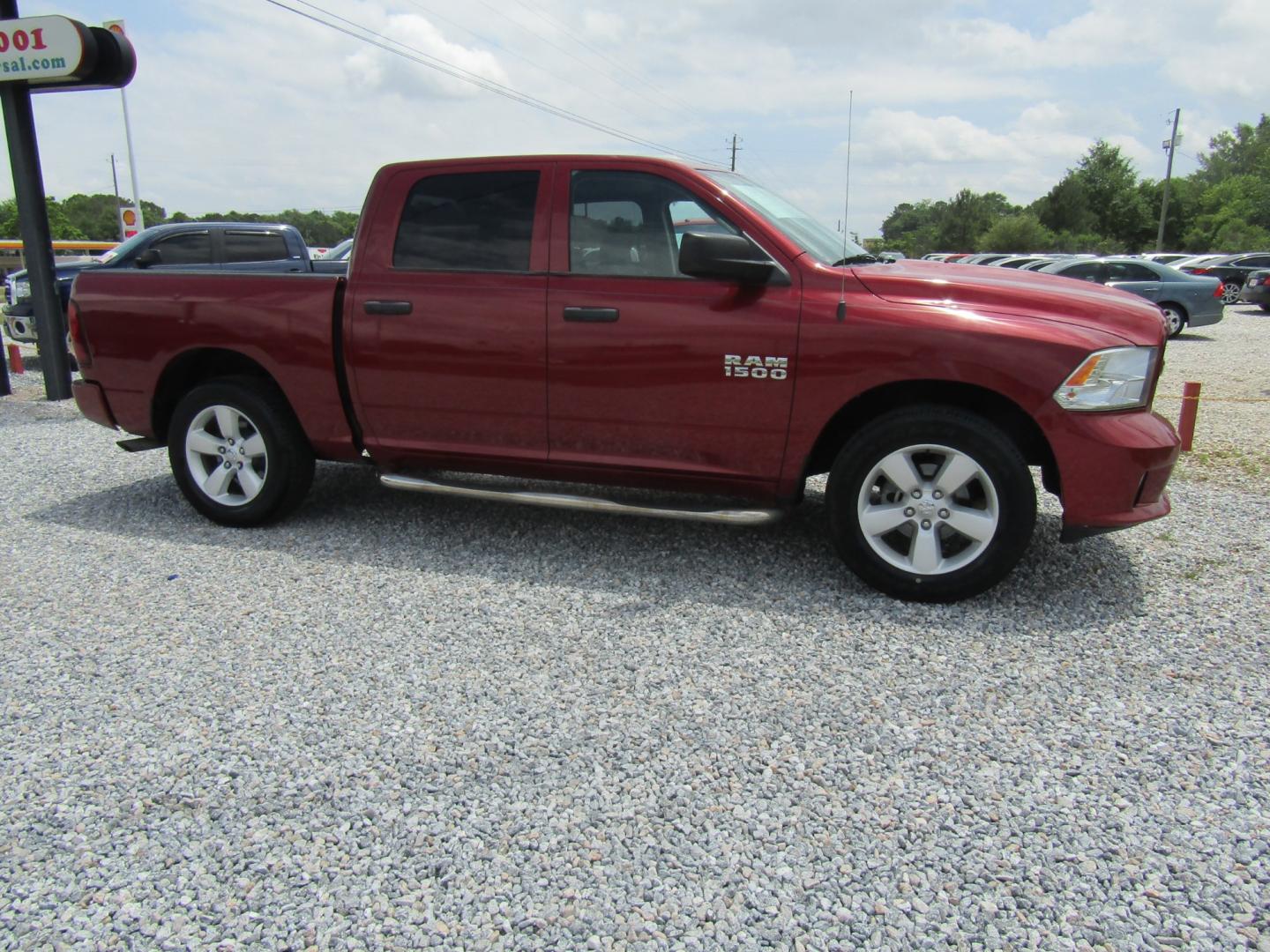 2014 Red RAM 1500 Tradesman/Express Crew Cab SWB 2WD (1C6RR6KGXES) with an 3.6L V6 DOHC 24V FFV engine, Automatic transmission, located at 15016 S Hwy 231, Midland City, AL, 36350, (334) 983-3001, 31.306210, -85.495277 - Photo#0