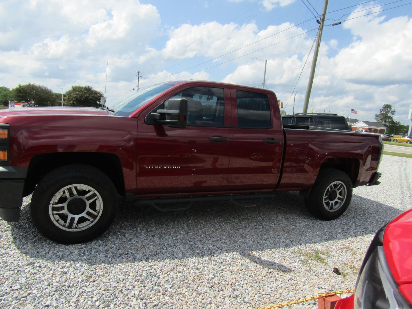 2014 Red /Gray Chevrolet Silverado 1500 Work Truck 1WT Double Cab 2WD (1GCRCPEH4EZ) with an 4.3L V6 OHV 12V engine, Automatic transmission, located at 15016 S Hwy 231, Midland City, AL, 36350, (334) 983-3001, 31.306210, -85.495277 - Photo#2