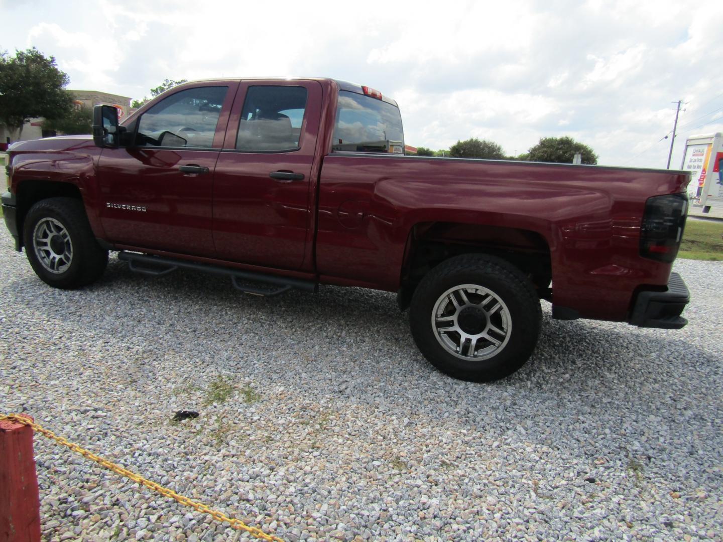 2014 Red /Gray Chevrolet Silverado 1500 Work Truck 1WT Double Cab 2WD (1GCRCPEH4EZ) with an 4.3L V6 OHV 12V engine, Automatic transmission, located at 15016 S Hwy 231, Midland City, AL, 36350, (334) 983-3001, 31.306210, -85.495277 - Photo#6