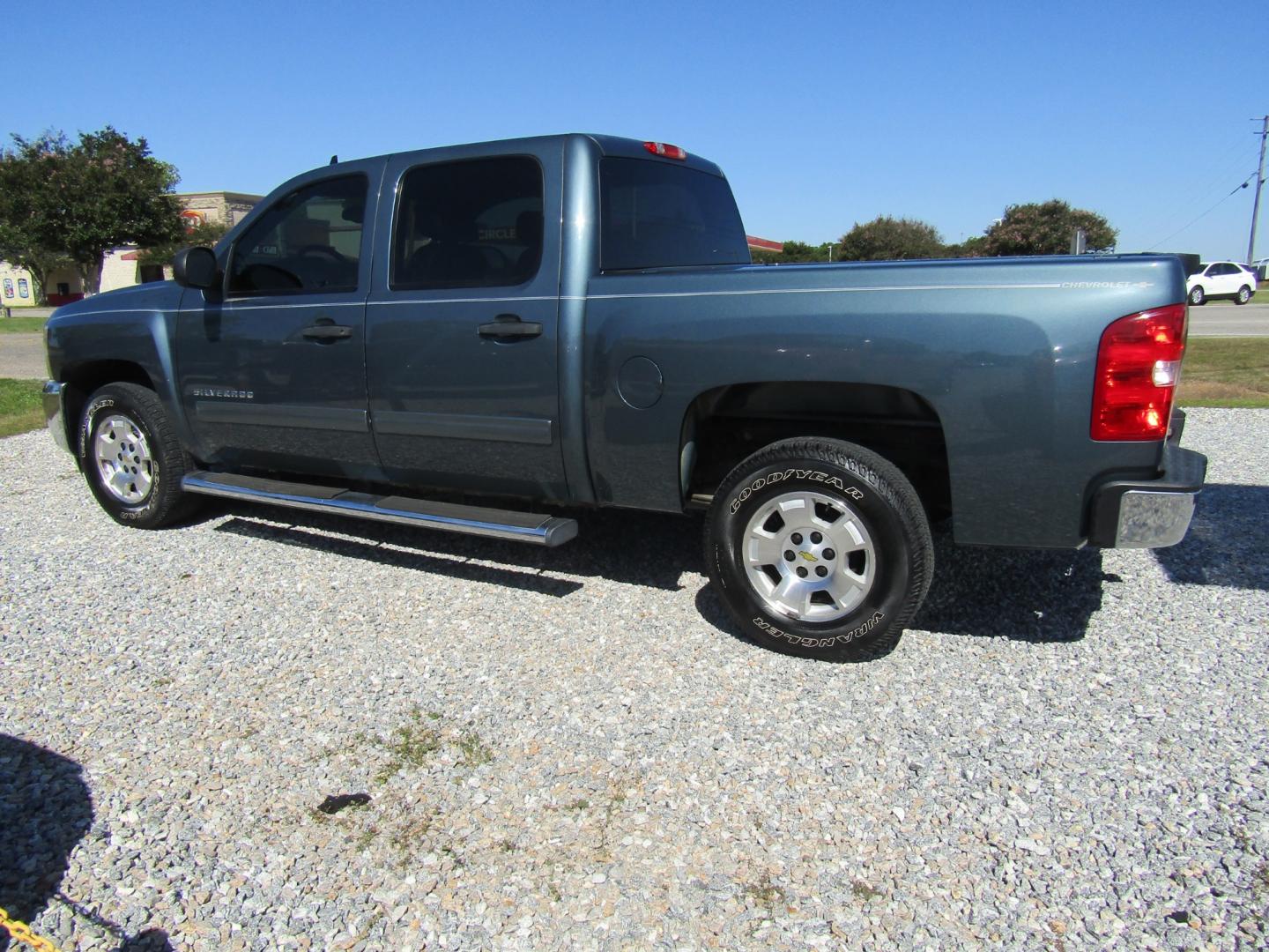 2012 Blue Chevrolet Silverado 1500 LT Crew Cab 2WD (3GCPCSE05CG) with an 5.3L V8 OHV 16V FFV engine, Automatic transmission, located at 15016 S Hwy 231, Midland City, AL, 36350, (334) 983-3001, 31.306210, -85.495277 - Photo#5