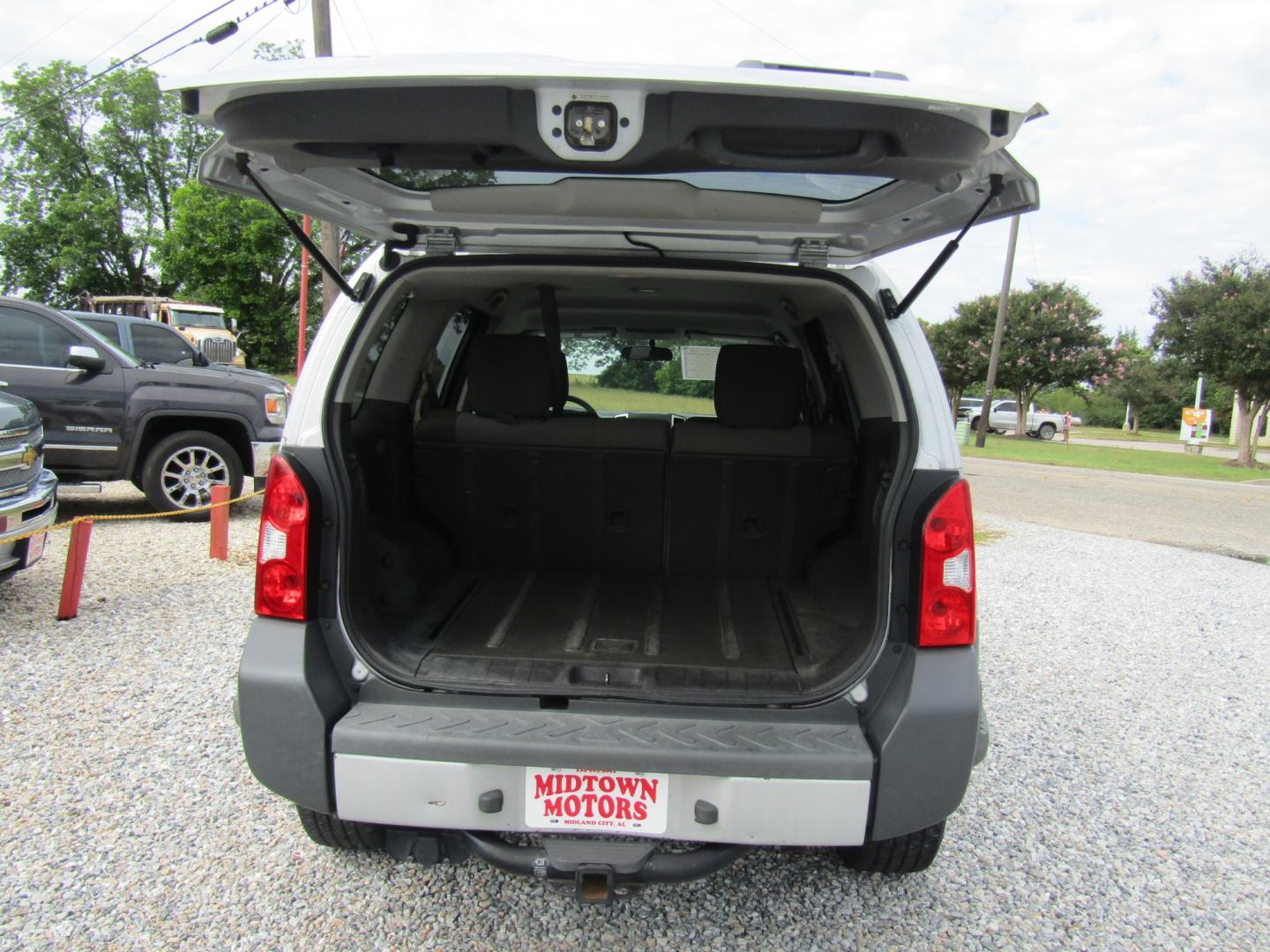 2012 Silver /Black Nissan Xterra S 2WD (5N1AN0NU7CC) with an 4.0L V6 DOHC 24V engine, Automatic transmission, located at 15016 S Hwy 231, Midland City, AL, 36350, (334) 983-3001, 31.306210, -85.495277 - Photo#7