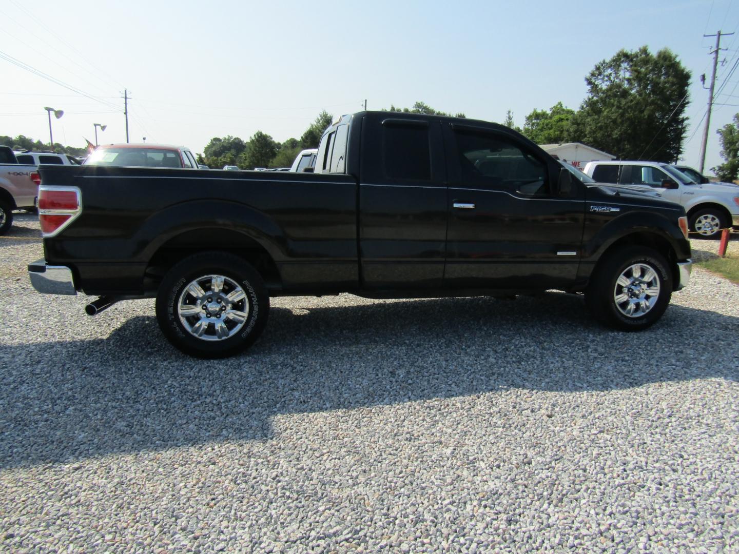 2012 Black /Gray Ford F-150 XLT SuperCab 6.5-ft. Bed 2WD (1FTFX1CT6CF) with an 3.5L V6 TURBO engine, Automatic transmission, located at 15016 S Hwy 231, Midland City, AL, 36350, (334) 983-3001, 31.306210, -85.495277 - Photo#7