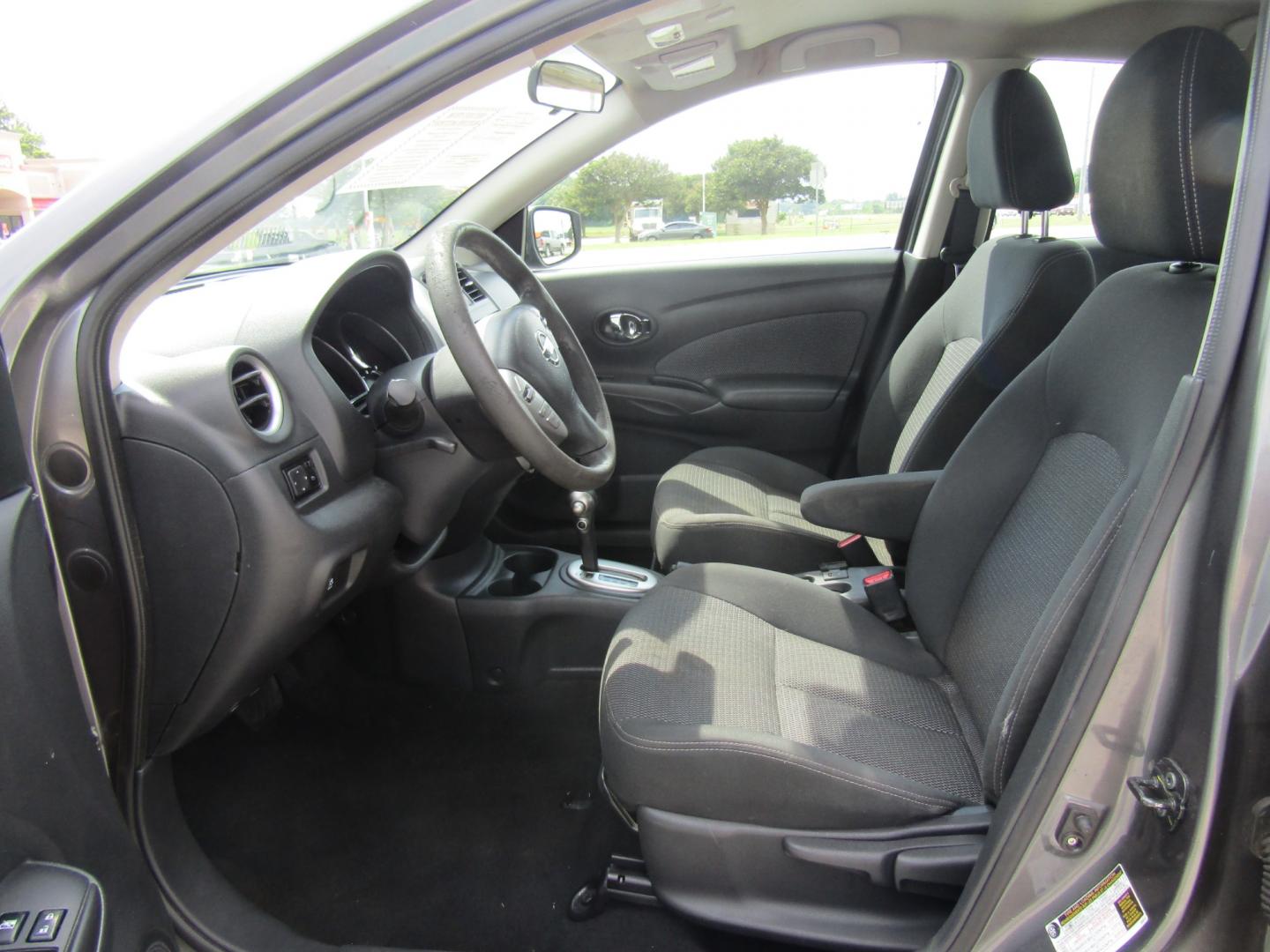 2016 Gray /Gray Nissan Versa 1.6 S 5M (3N1CN7AP6GL) with an 1.6L L4 DOHC 16V engine, Automatic transmission, located at 15016 S Hwy 231, Midland City, AL, 36350, (334) 983-3001, 31.306210, -85.495277 - Photo#3