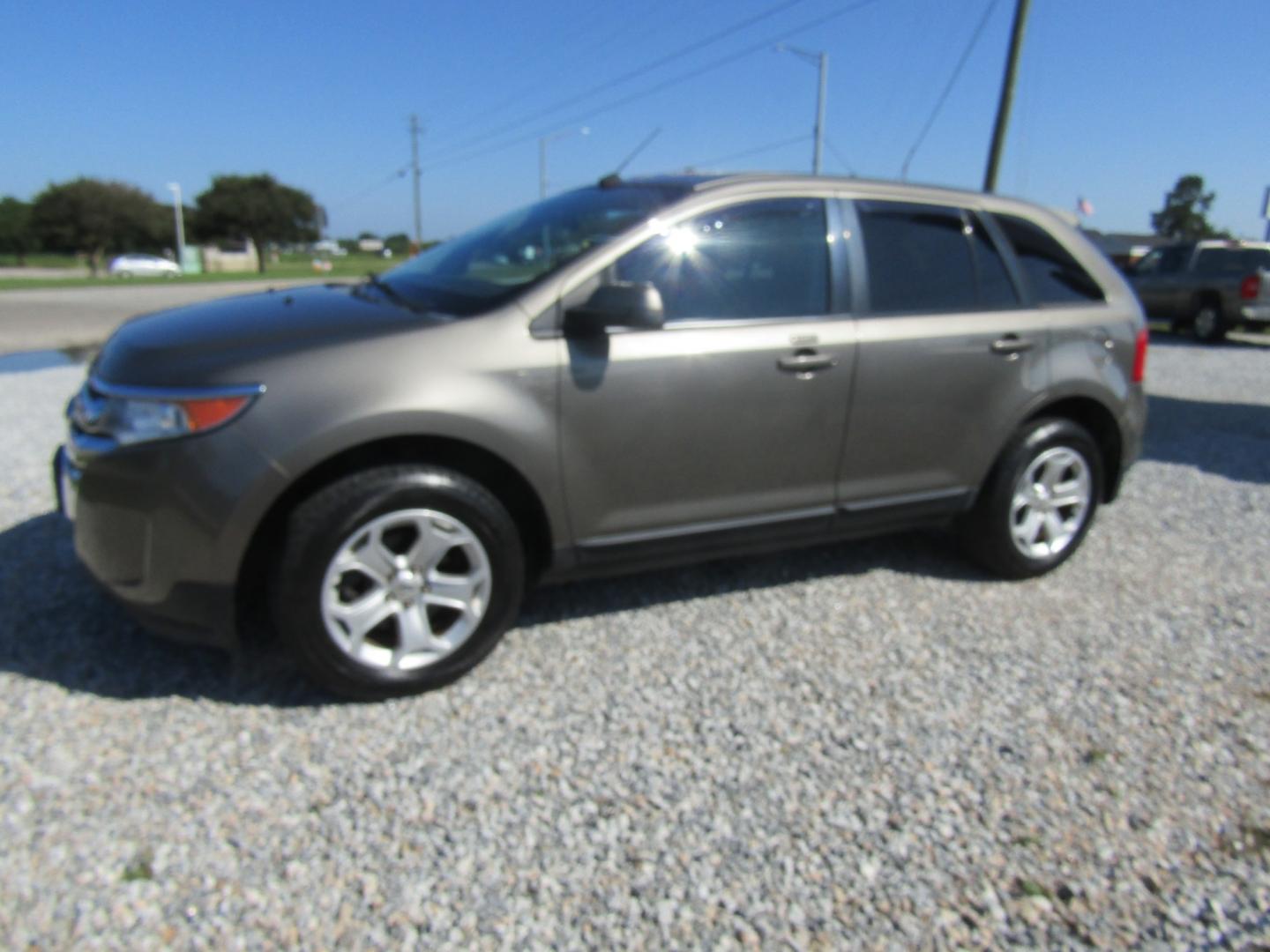 2013 Brown Ford Edge SEL FWD (2FMDK3JC2DB) with an 3.5L V6 DOHC 24V engine, Automatic transmission, located at 15016 S Hwy 231, Midland City, AL, 36350, (334) 983-3001, 31.306210, -85.495277 - Photo#2