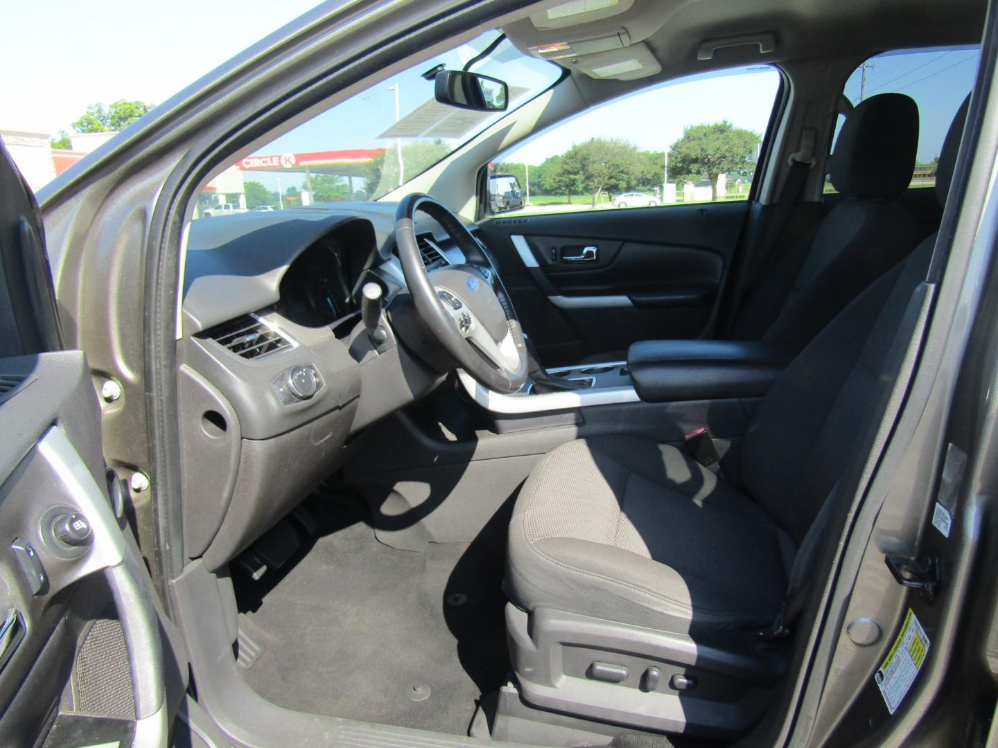 2013 Brown Ford Edge SEL FWD (2FMDK3JC2DB) with an 3.5L V6 DOHC 24V engine, Automatic transmission, located at 15016 S Hwy 231, Midland City, AL, 36350, (334) 983-3001, 31.306210, -85.495277 - Photo#3