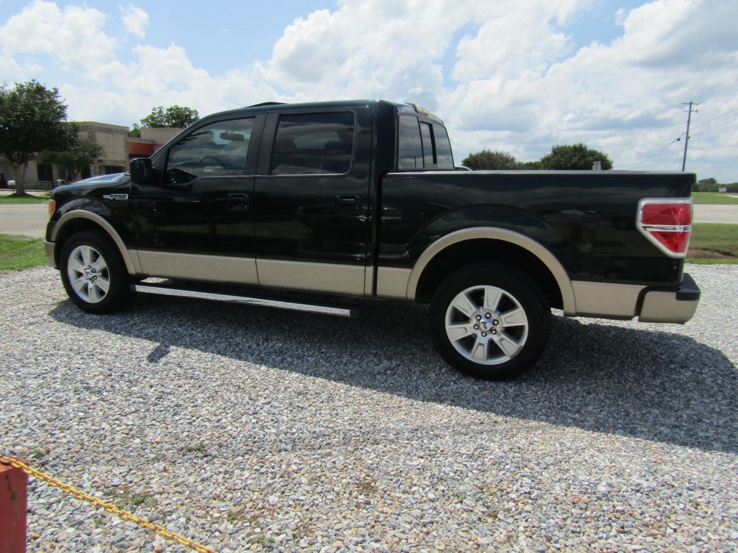 2012 Green /Tan Ford F-150 FX2 SuperCrew 5.5-ft. Bed 2WD (1FTFW1CF4CF) with an 5.0L V8 engine, Automatic transmission, located at 15016 S Hwy 231, Midland City, AL, 36350, (334) 983-3001, 31.306210, -85.495277 - Photo#5