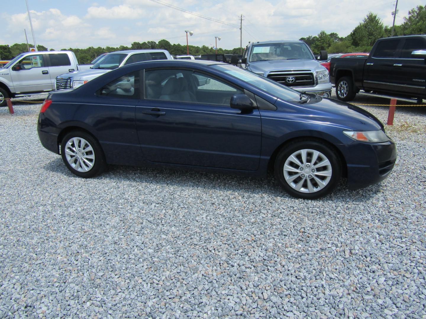 2011 Blue Honda Civic LX Coupe 5-Speed AT (2HGFG1B67BH) with an 1.8L L4 SOHC 16V engine, Automatic transmission, located at 15016 S Hwy 231, Midland City, AL, 36350, (334) 983-3001, 31.306210, -85.495277 - Photo#0