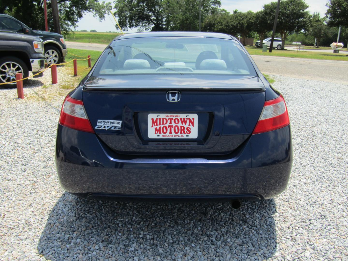 2011 Blue Honda Civic LX Coupe 5-Speed AT (2HGFG1B67BH) with an 1.8L L4 SOHC 16V engine, Automatic transmission, located at 15016 S Hwy 231, Midland City, AL, 36350, (334) 983-3001, 31.306210, -85.495277 - Photo#5