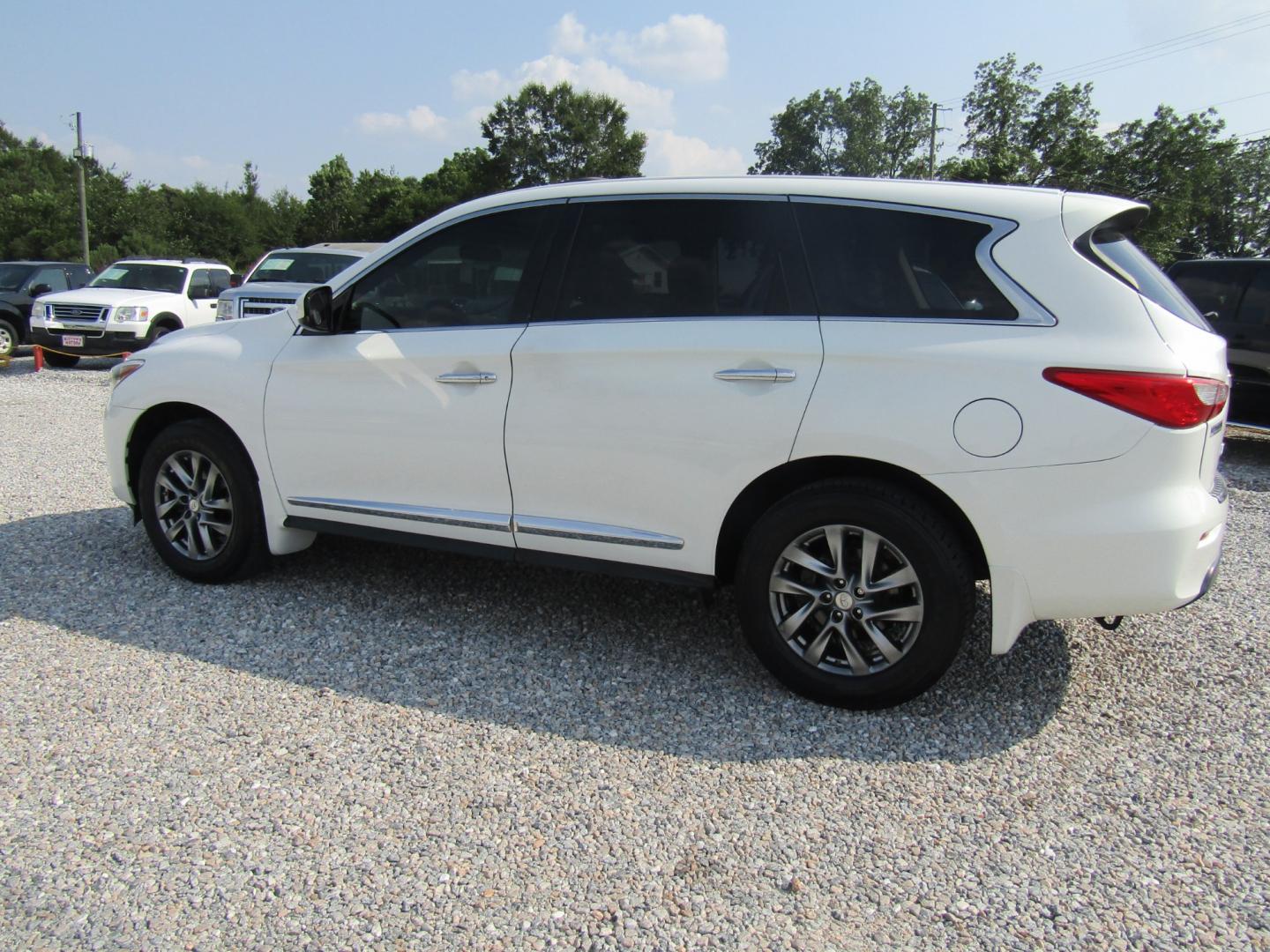 2013 White /Tan Infiniti JX FWD (5N1AL0MNXDC) with an 3.5L V6 DOHC 24V engine, Automatic transmission, located at 15016 S Hwy 231, Midland City, AL, 36350, (334) 983-3001, 31.306210, -85.495277 - Photo#5