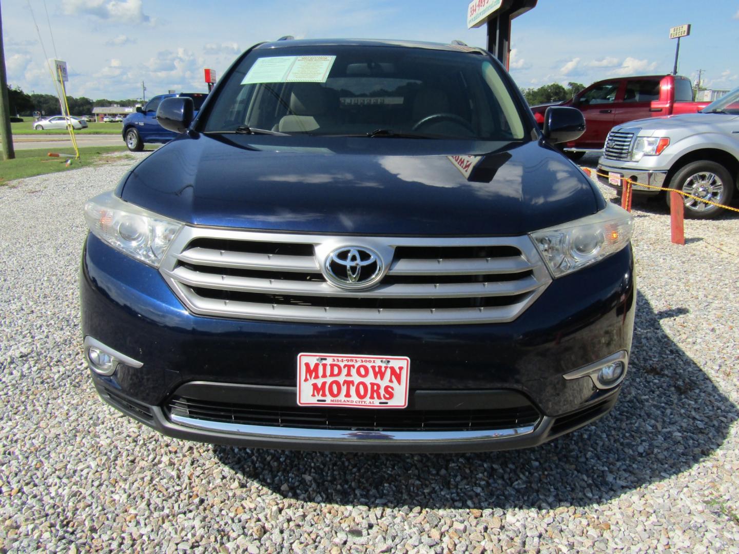 2011 Blue /Tan Toyota Highlander Base 2WD I4 (5TDZA3EH8BS) with an 2.7L L4 DOHC 16V engine, Automatic transmission, located at 15016 S Hwy 231, Midland City, AL, 36350, (334) 983-3001, 31.306210, -85.495277 - Photo#1