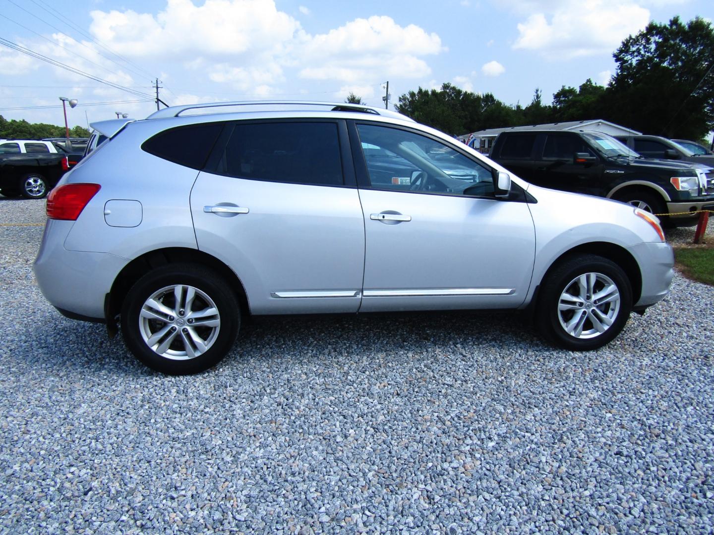 2012 Silver /Black Nissan Rogue S FWD Krom Edition (JN8AS5MT1CW) with an 2.5L L4 DOHC 16V engine, Automatic transmission, located at 15016 S Hwy 231, Midland City, AL, 36350, (334) 983-3001, 31.306210, -85.495277 - Photo#8