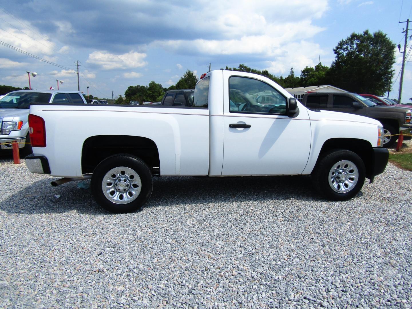 2012 WHITE /Black Chevrolet Silverado 1500 Work Truck 2WD (1GCNCPEX9CZ) with an 4.3L V6 OHV 12V engine, Automatic transmission, located at 15016 S Hwy 231, Midland City, AL, 36350, (334) 983-3001, 31.306210, -85.495277 - Photo#6