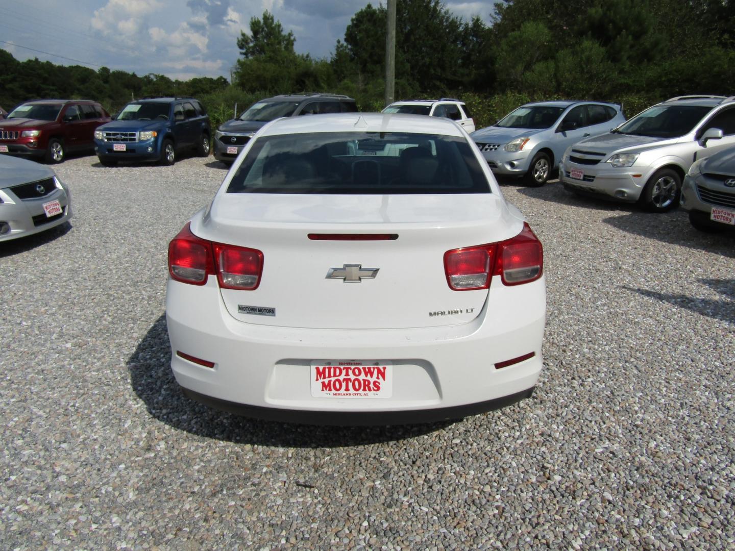 2013 WHITE /Black Chevrolet Malibu 1LT (1G11C5SA8DF) with an 2.5L L4 DOHC 16V engine, Automatic transmission, located at 15016 S Hwy 231, Midland City, AL, 36350, (334) 983-3001, 31.306210, -85.495277 - Photo#6