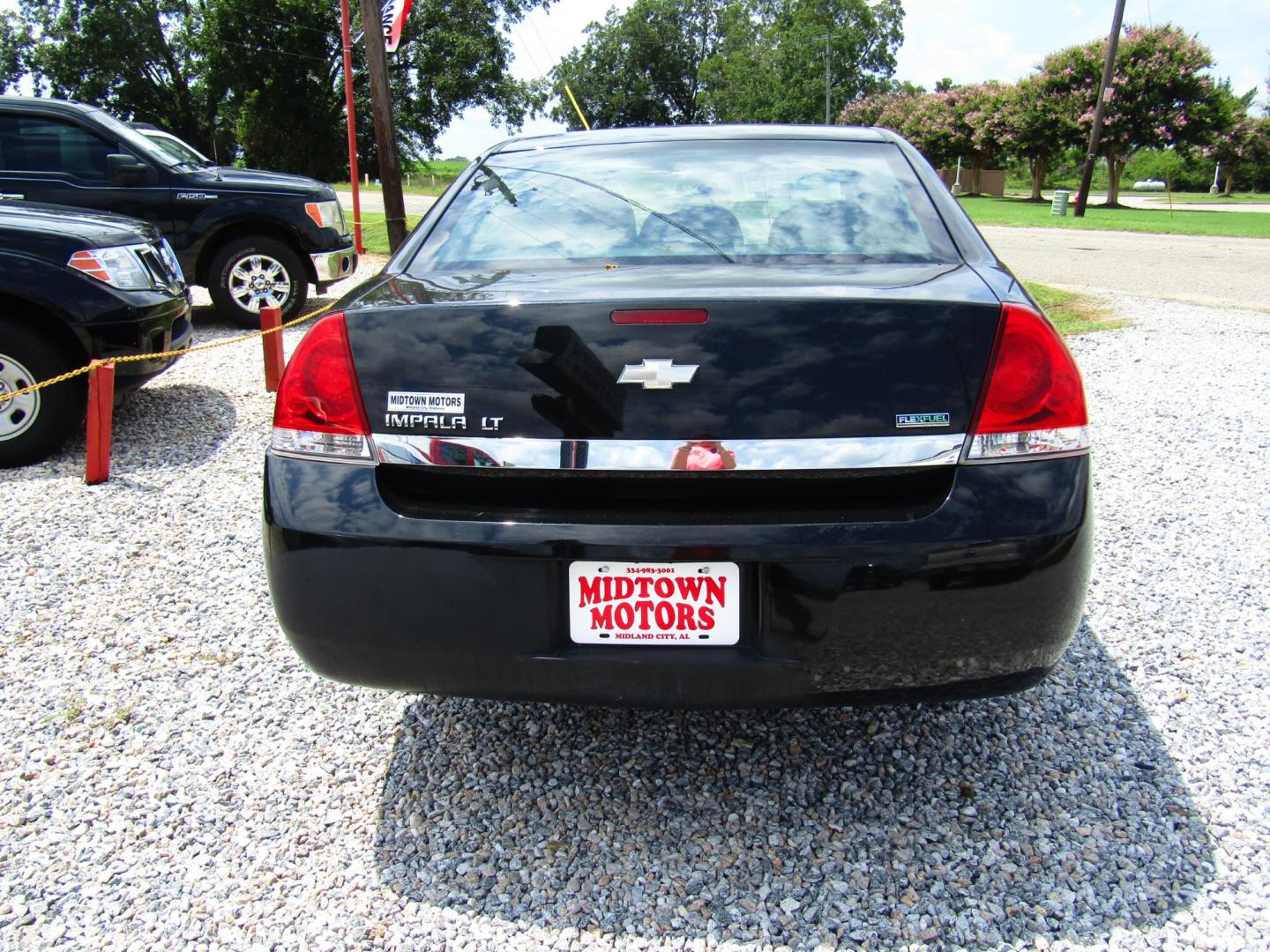 2011 Black Chevrolet Impala LT (2G1WG5EK6B1) with an 3.5L V6 OHV 16V FFV engine, Automatic transmission, located at 15016 S Hwy 231, Midland City, AL, 36350, (334) 983-3001, 31.306210, -85.495277 - Photo#6