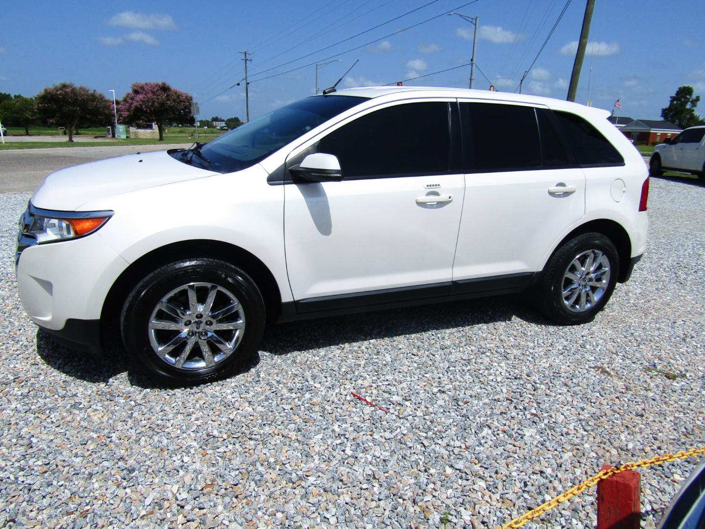 2013 WHITE /Tan Ford Edge SEL FWD (2FMDK3JC0DB) with an 3.5L V6 DOHC 24V engine, Automatic transmission, located at 15016 S Hwy 231, Midland City, AL, 36350, (334) 983-3001, 31.306210, -85.495277 - Photo#2